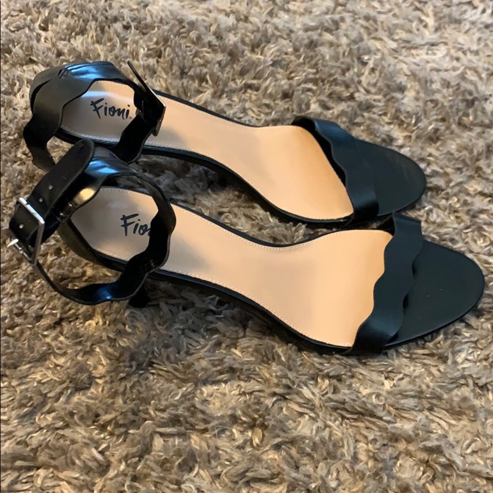 Black Kitten Heeled Shoes 🖤🖤